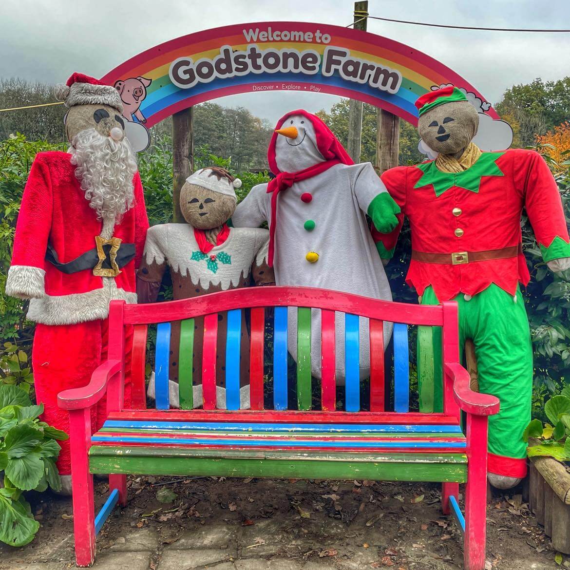 unique-christmas-gift-ideas-godstone-farm-playbarn