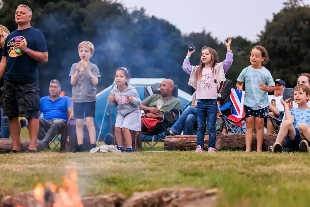 Big Farm Sleepover copy Pitch up, feast and play – You bring your tent, we’ll handle the family camping magic!